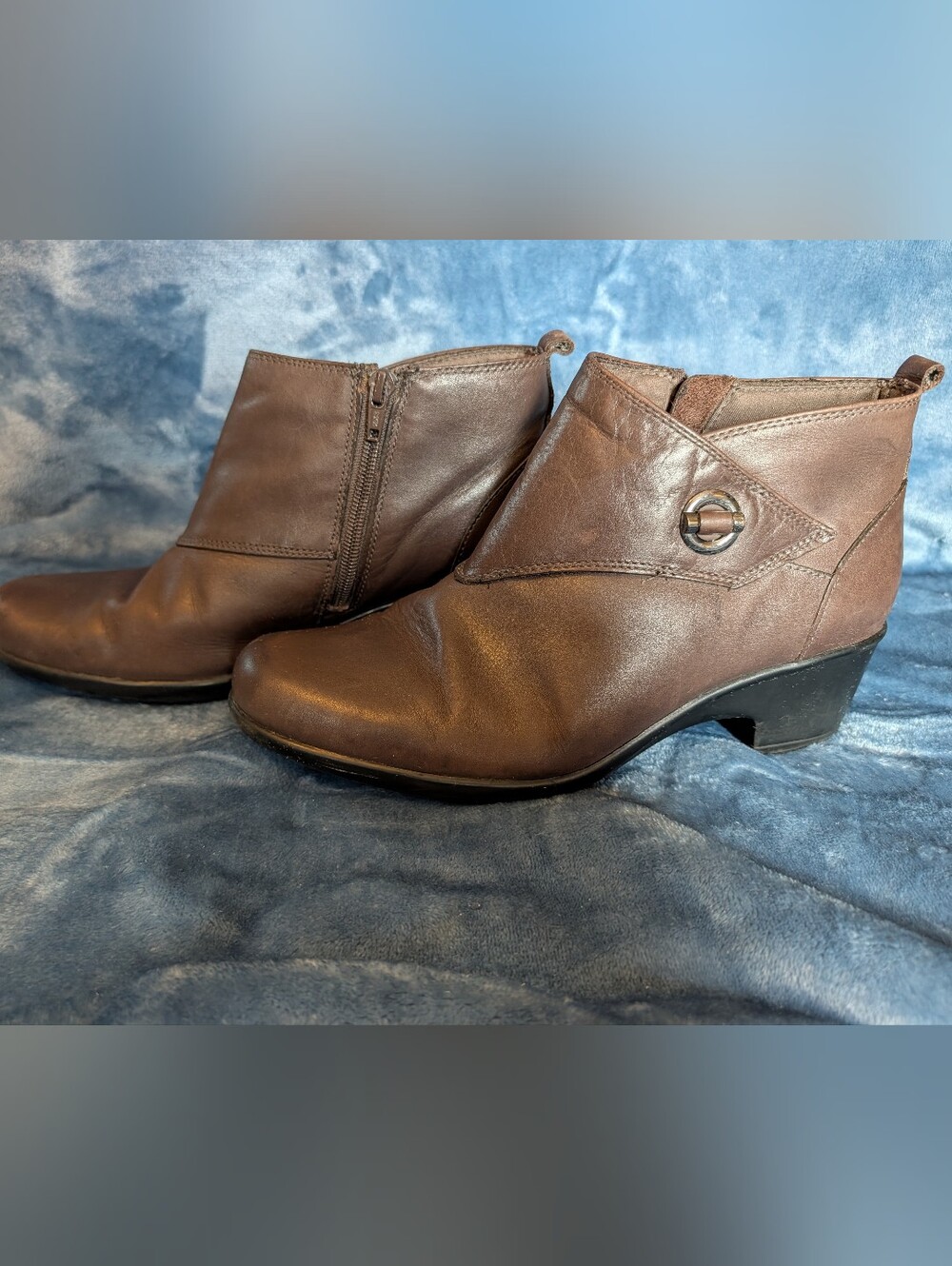 Clarks Brown Leather Ankle Booties with Side Zip and Accent Ring